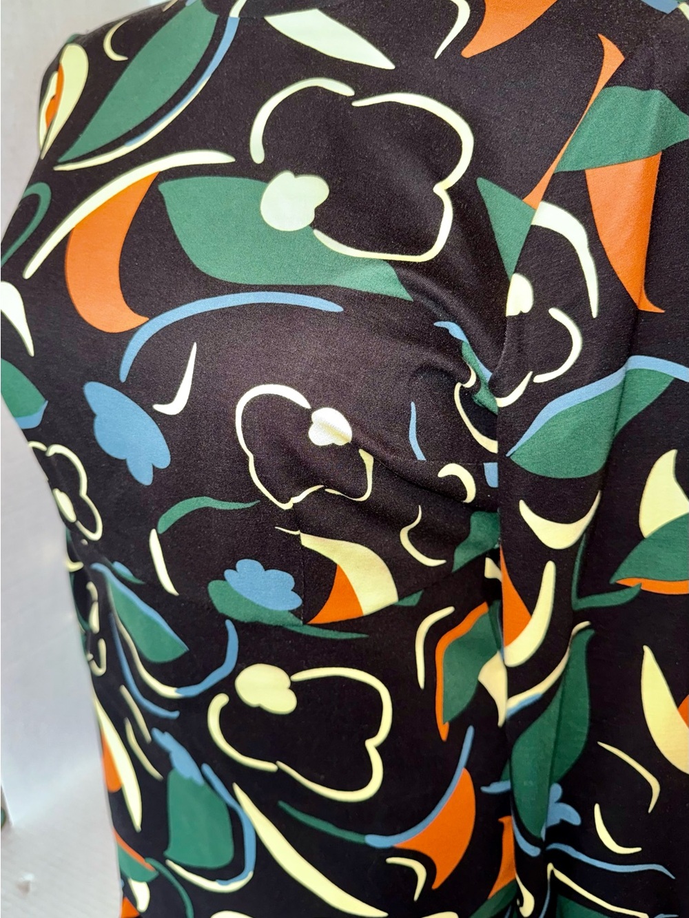 Boden Jersey dress, blouson sleeve abstract floral print - Picture 7 of 7